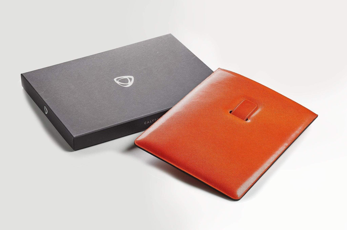 Artisanal Bags Leather iPad Sleeve - Multiple Colors